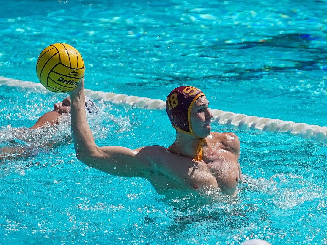 Gavin Conant in a USC cap about to shoot during a college game